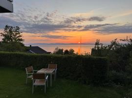 Appartment with garden，位于Malvik的酒店