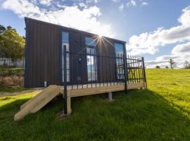 Aorangi Peak Cabins 4 by Tiny Away，位于罗托鲁瓦的酒店