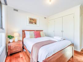 StayAU Newly Modern Comforts 3BRM Home Cranbourne，位于克兰伯恩的酒店