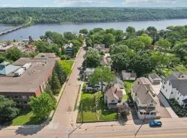 NEW! Heritage Retreat in the heart of Stillwater