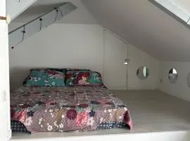 Charmante chambre dans maison coloniale