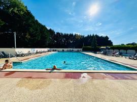 Mobil-Home LA PALMYRE - Zoo, plage, animations，位于莱马特的酒店