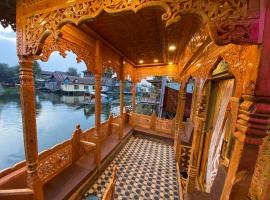 New Golden Rose Group Of Houseboats，位于斯利那加的酒店