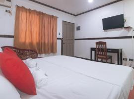 Max Travellers Inn by RedDoorz，位于Lapu Lapu City的宾馆