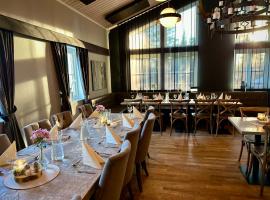 Big River Camp Hotel & Spa，位于Föllinge的酒店