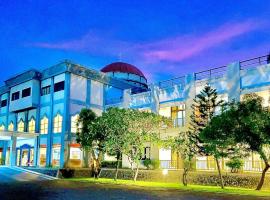 Grand Royal Taliwang Hotel，位于Taliwang的酒店