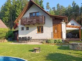 Chata Mareček - v lesní osadě u řeky Lužnice