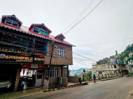 Springfield Stays Homestay and Restaurant，位于大吉岭的酒店
