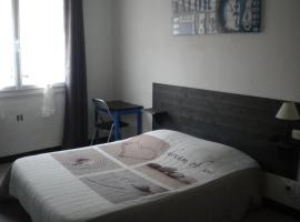 Hôtel L'Acropole，位于尼桑勒兹恩苏涅的酒店