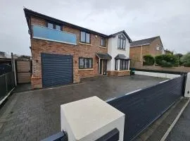 Abergele 3-Beds Pet Friendly & Parking
