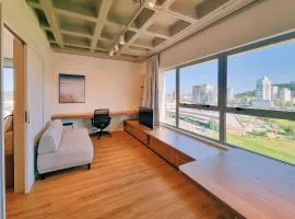 Atrium Studios by Xtay em Palhoça