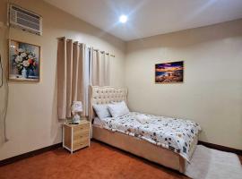 Studio2 Transient Apartment Walking Distance SPMC near SM Lanang，位于达沃市的酒店