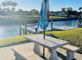 SW Gulf Access Boaters Paradise Pool Retreat