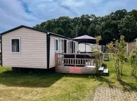 De Strandhoed Drenthe - Boshuisje bij een meer