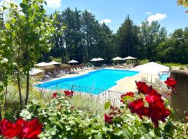 Village vacances Le Hameau des Oliviers，位于维逊拉洛梅尼的酒店