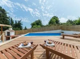 Antica holiday house with pool, sea view
