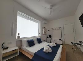 officina23 HOME GALLERY art & wellness SUITE，位于阿格罗波利的酒店