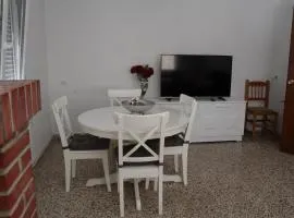 Casa Aurora, mi aldea ,entre viñas y almendros