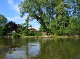 Les pieds dans L'aube，位于Magnicourt的酒店