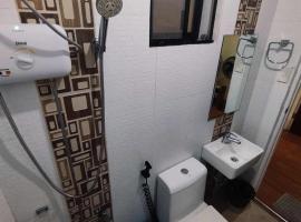 Park Land Suites & Restobar，位于Balindog的酒店