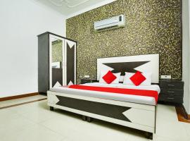 OYO Flagship Hotel Vivek Plaza，位于安巴拉的酒店