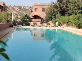 Taghazout Hillside Apartment with Swimming Pool，位于塔哈佐特的酒店