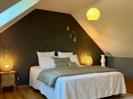 SUITES EN PERCHE avec piscine-Proche Mortagne