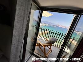 Baska Apartment-Studio Fiorino，位于巴斯卡的酒店