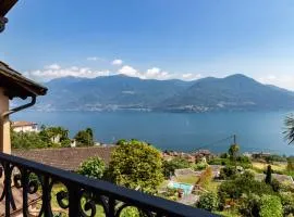 Panoramic House on Lake Maggiore