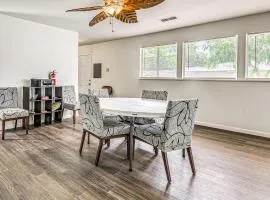 5 Mi to UFO Museum Roswell Home with Spacious Yard!