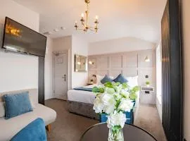 Superb Marina Studio- Sleeps 3