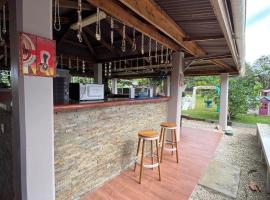 Fare Ororeva，位于Taravao的酒店