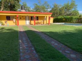 Casa fraccionamiento colonos Ticuman，位于Ticumán的酒店