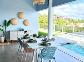 Villa Téloam- Charmante villa avec piscine et vue mer，位于舍尔谢的酒店