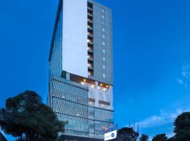 Vasaka Hotel Makassar Managed by Dafam，位于Pampang的酒店