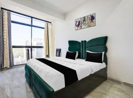 Hotel O J S Palace