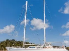 Sailing Vessel Summer Jo Private Charter - Sleeps 33