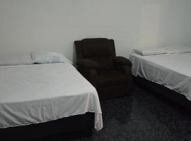 Hotel OHANA，位于Tecualuya的酒店