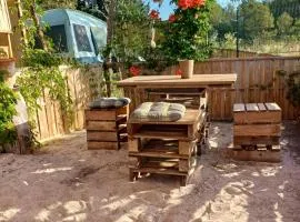 TENTES sur une aire privée en pleine nature