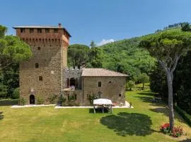 TORRE DI PACIANO 10&2, Emma Villas