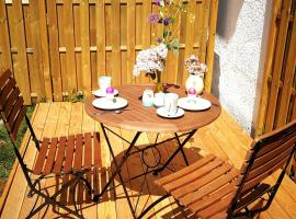 Helle und moderne Ferienwohnung im Allgäu für 2 Personen，位于阿尔戈伊地区洛伊特基希的酒店