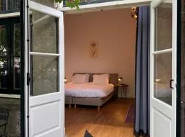 Barbera Guesthouse Hotel Apartments - Experience local life in the Old Centre