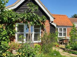 Little Furrows, Wenhaston，位于Wenhaston的酒店