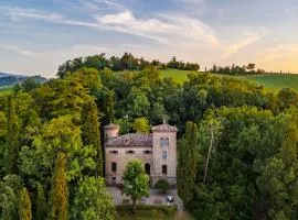 Rocchetta Cionini - a Castle overlooking the Motor Valley