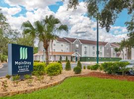 MainStay Suites Tampa Moffitt-USF，位于坦帕的酒店