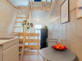Cozy Central Tiny House Retreat