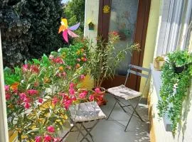 Apartment with terrace in Berchem-Sainte-Agathe