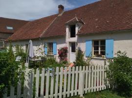 Gite de la Pierre Bleue, Authentique Maison à la campagne，位于Verdon的酒店