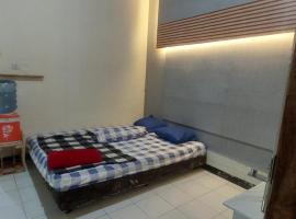 She Guest House，位于Parakankondang的酒店