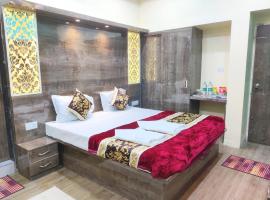 U1 Hotel Family Inn，位于奥兰加巴德的酒店